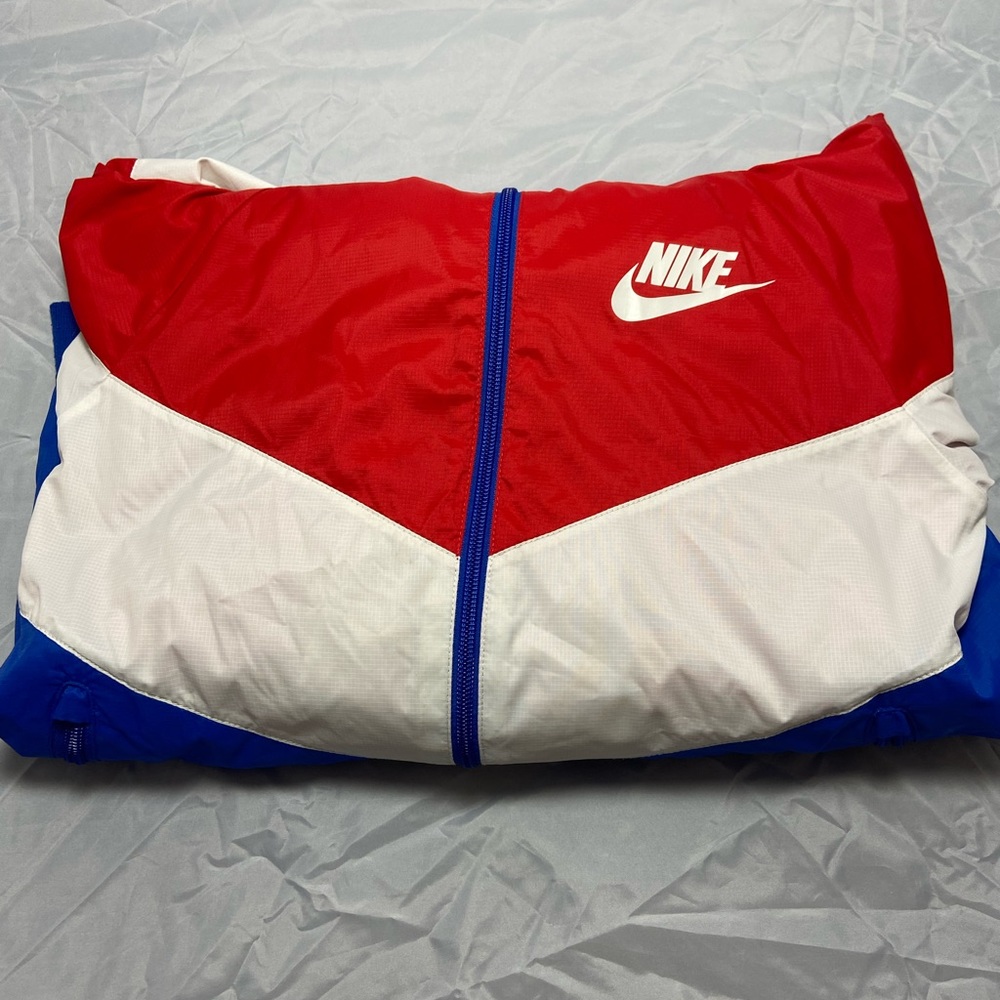 Youth nike windbreaker jacket